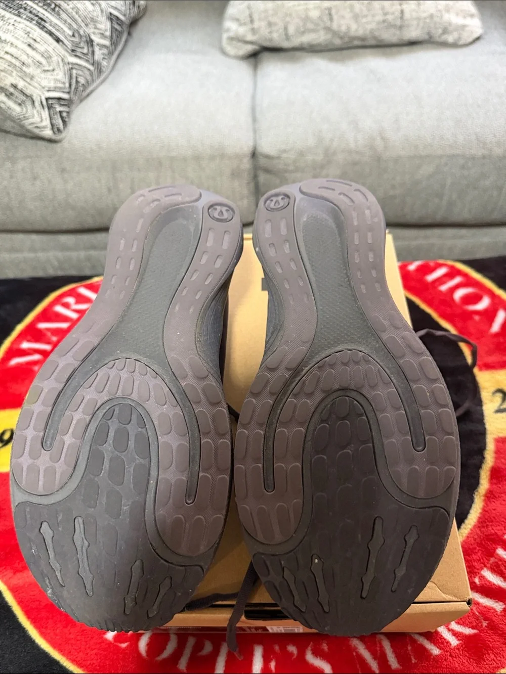 Split Shift Running Shoes - Men’s 9.5